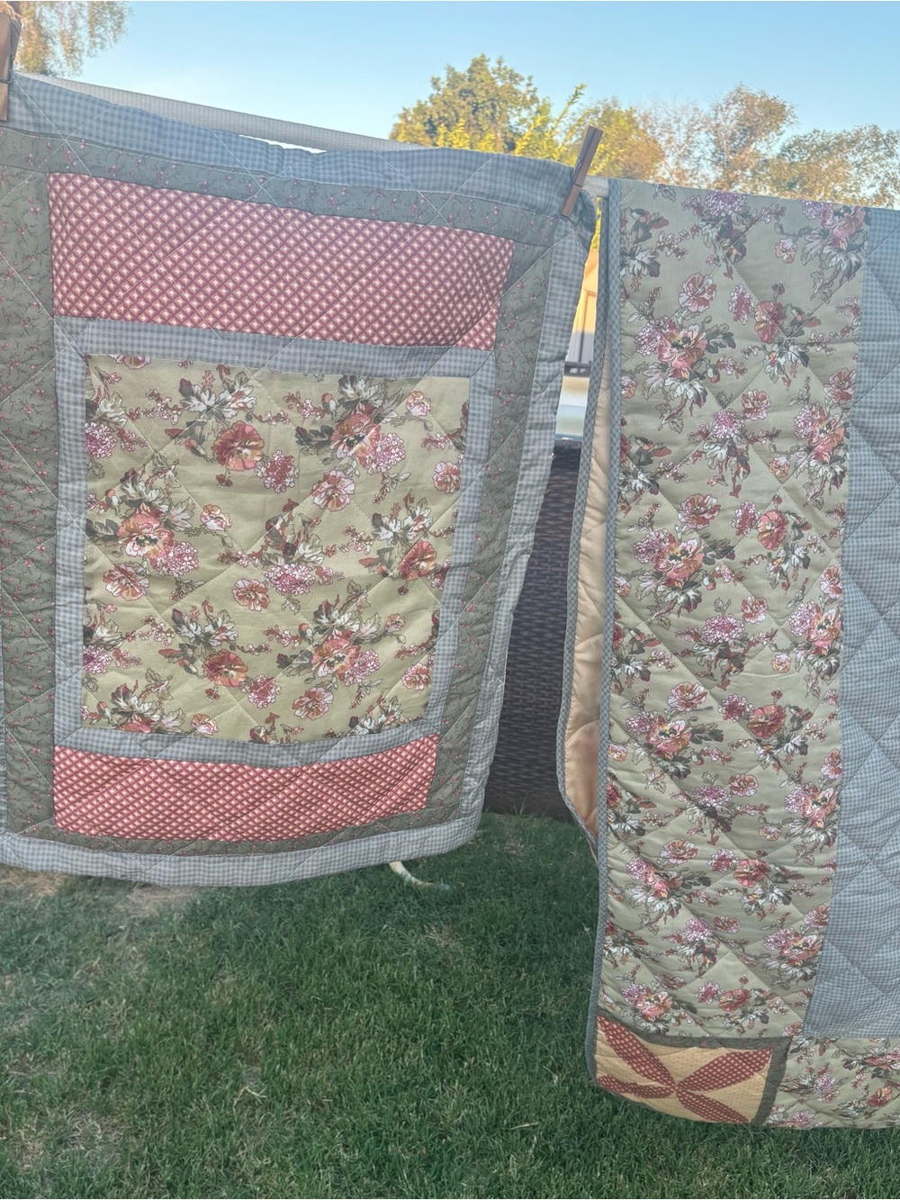 Floral Patchwork Quilt in Pink, Blue, Cream - Picture 4 of 4